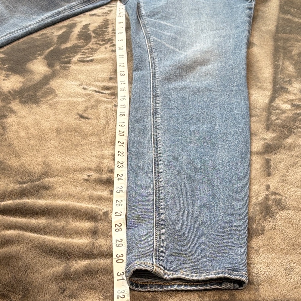 Old Navy Rockstar Super Skinny Jeans - - Picture 8 of 14